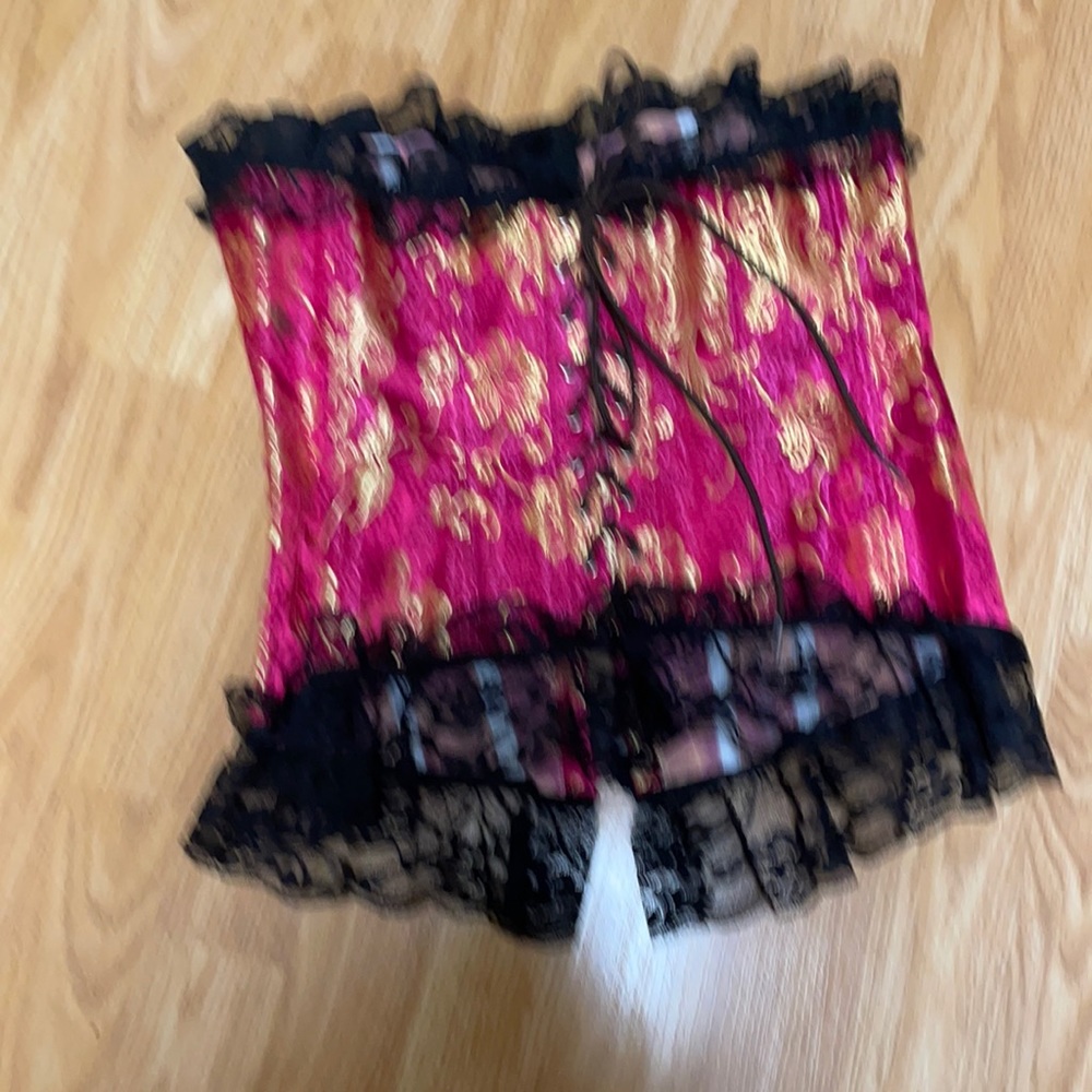 Muka Red and gold  with black lace trim  at top and bottom.